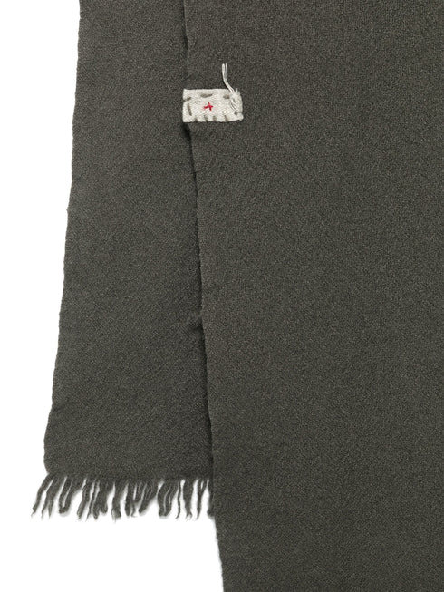 PRIVATE 02 04 SCARF