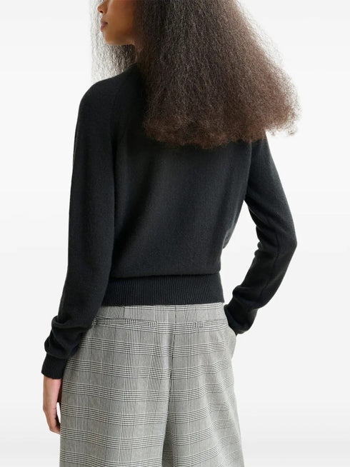 ESSENTIEL ANTWERP INVITED