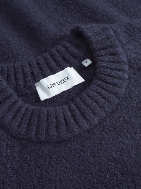 LES DEUX GILBERT CREWNECK KNIT