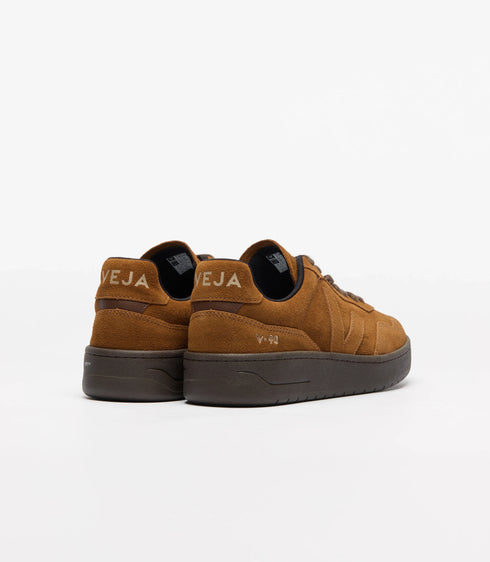 VEJA V-90 SUEDE