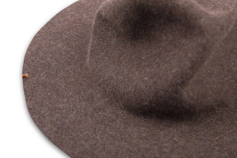 SUPERDUPER SHELTER RABBIT