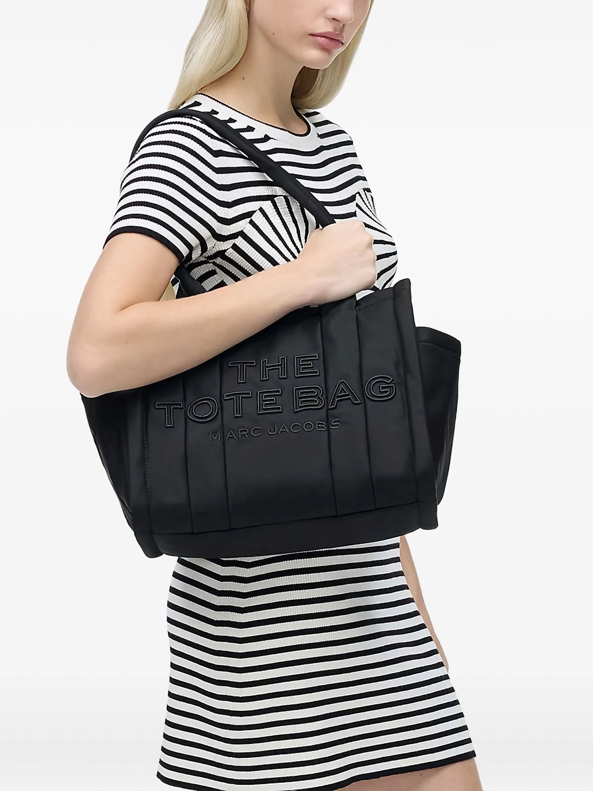 MARC JACOBS THE PUFFY NYLON MEDIUM