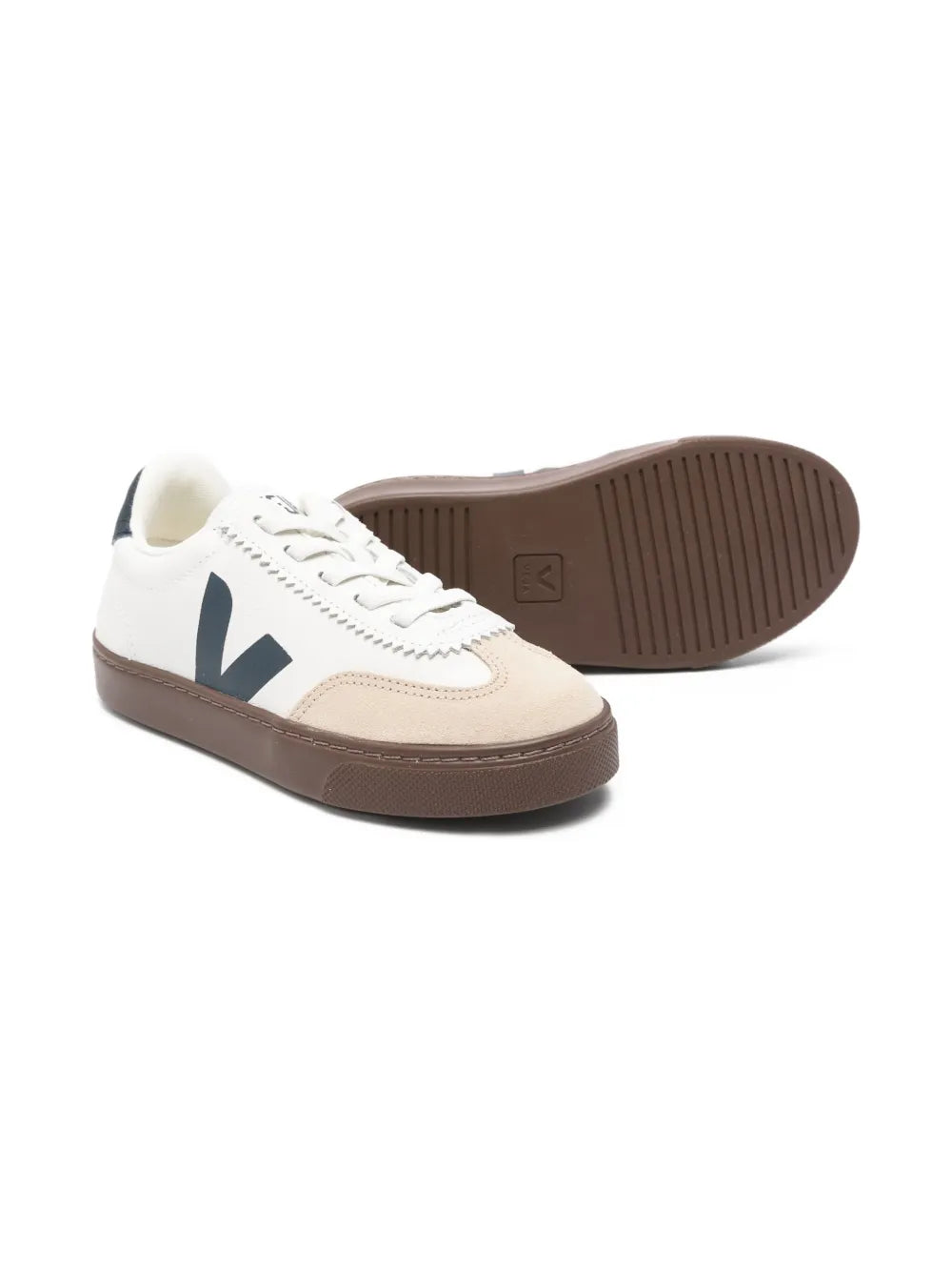 VEJA SMALL VOLLEY