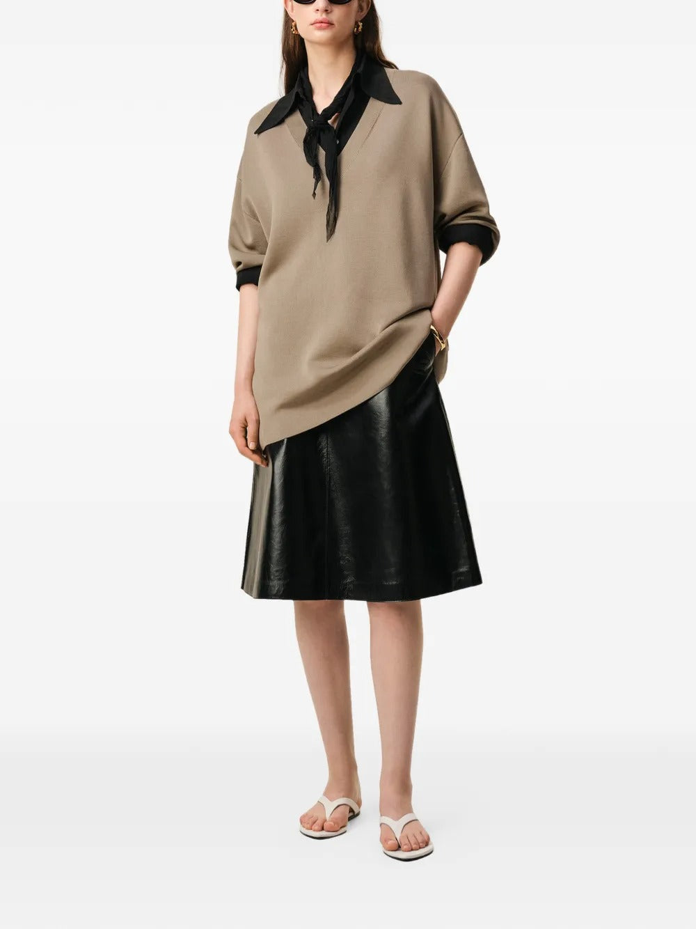 AMI PARIS V NECK SWEATER