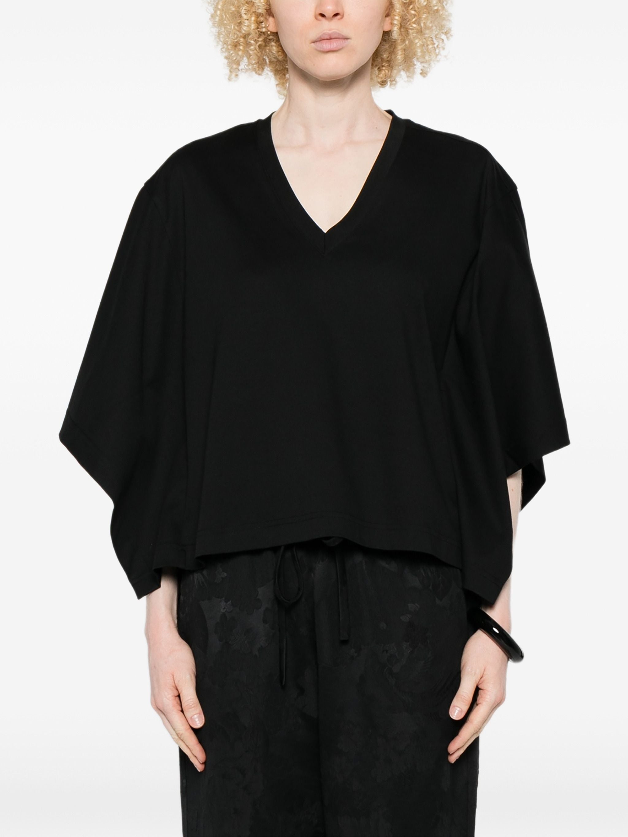 PSOPHÍA V NECK T-SHIRT