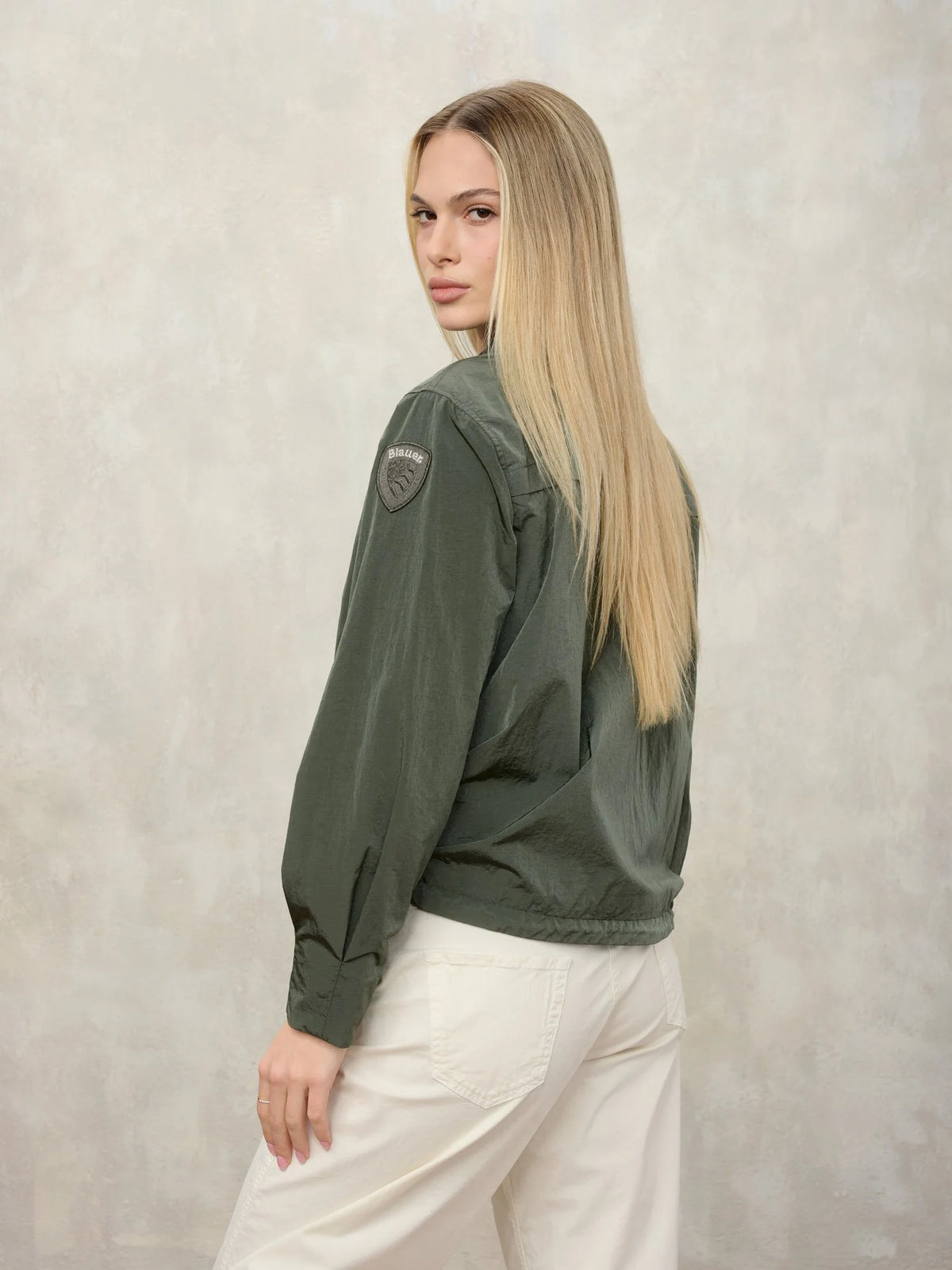 BLAUER ELIZABETH