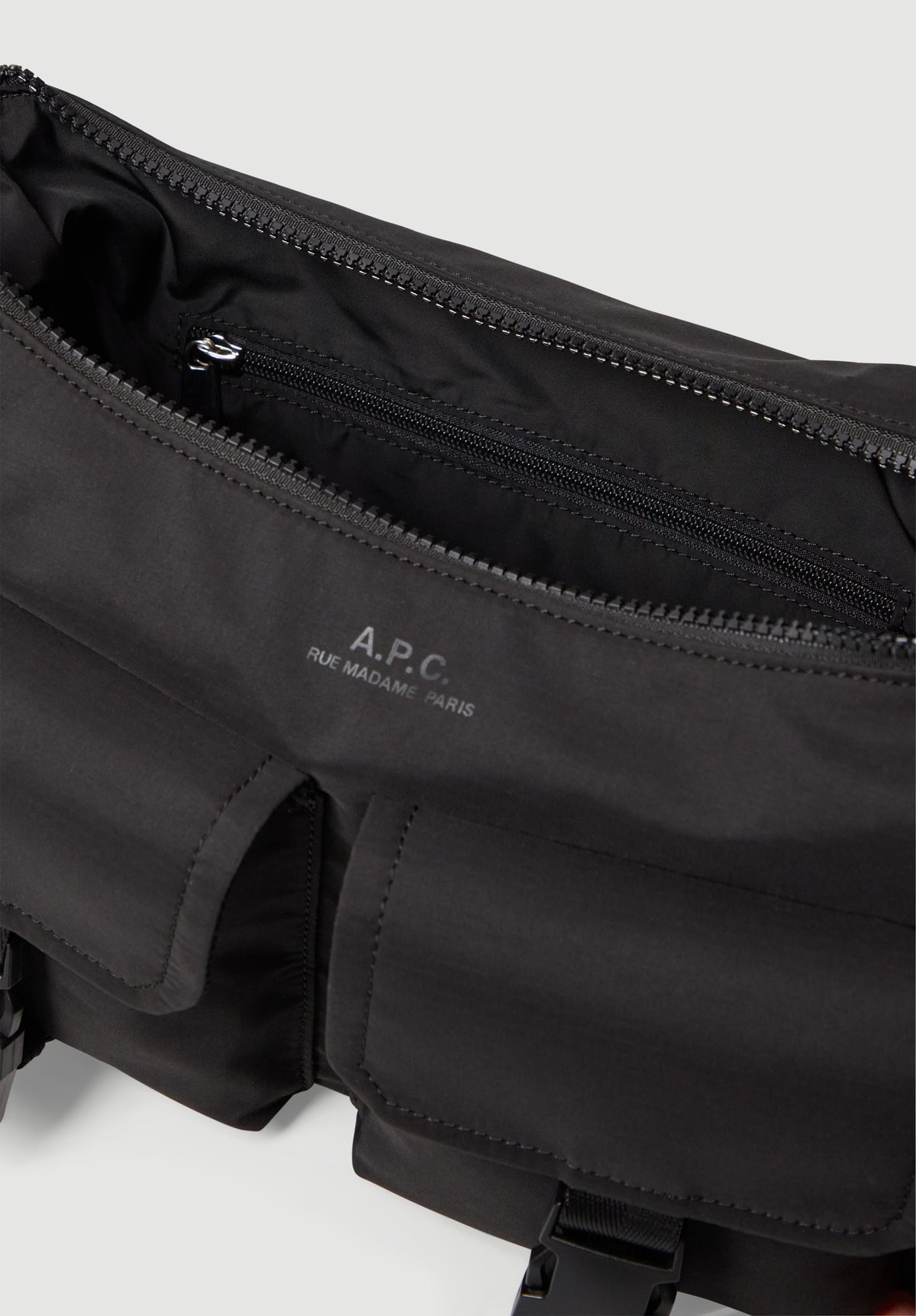 A.P.C. TRECK MESSENGER