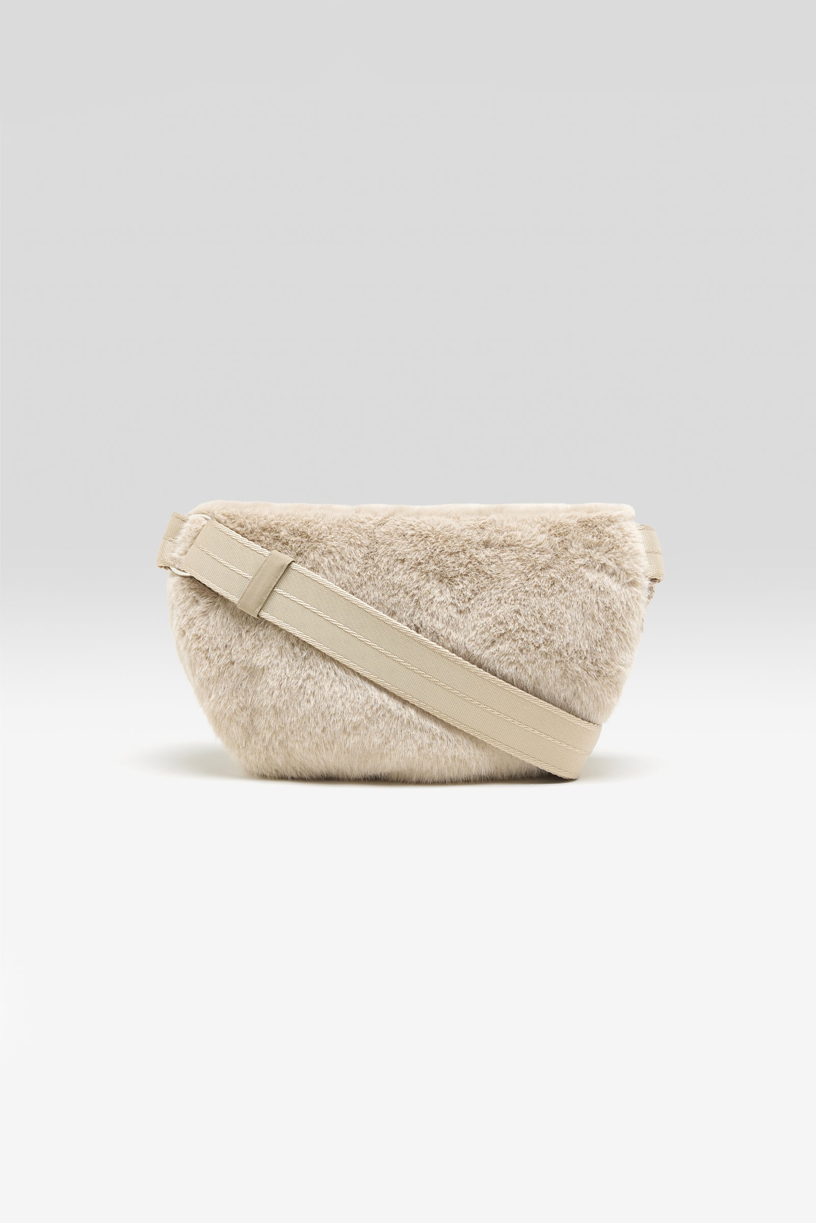BELLEROSE HOSWEL
