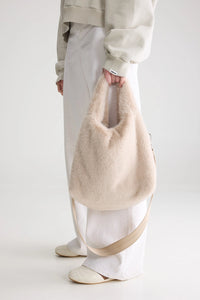 BELLEROSE HELGA