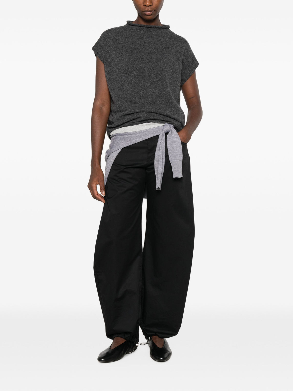 WHYCI MILANO SLEEVELESS SWEATER