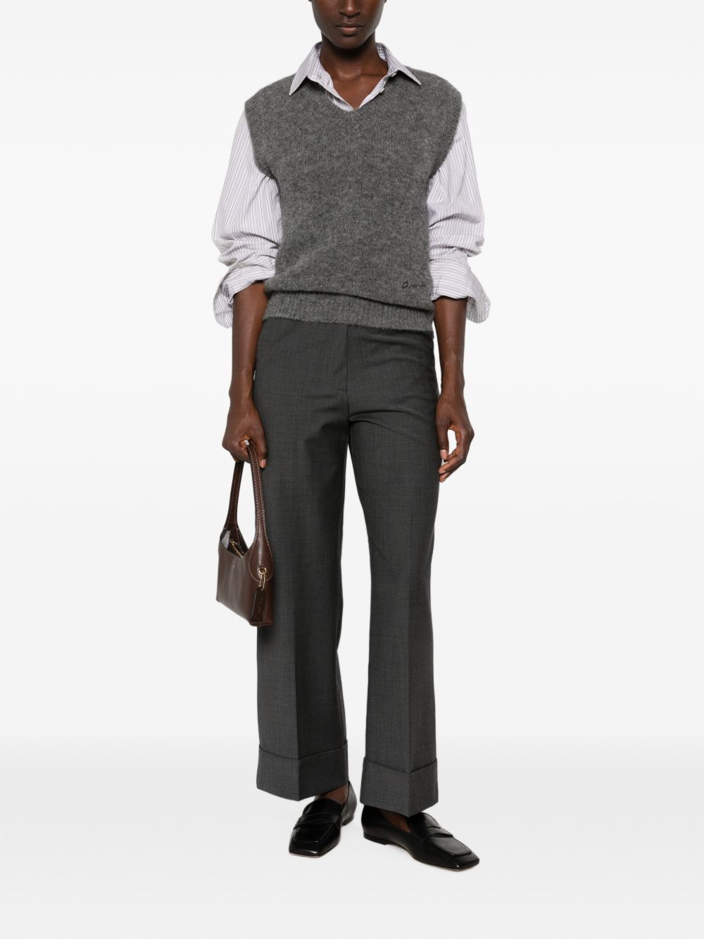 AMI PARIS SLEEVELESS SWEATER