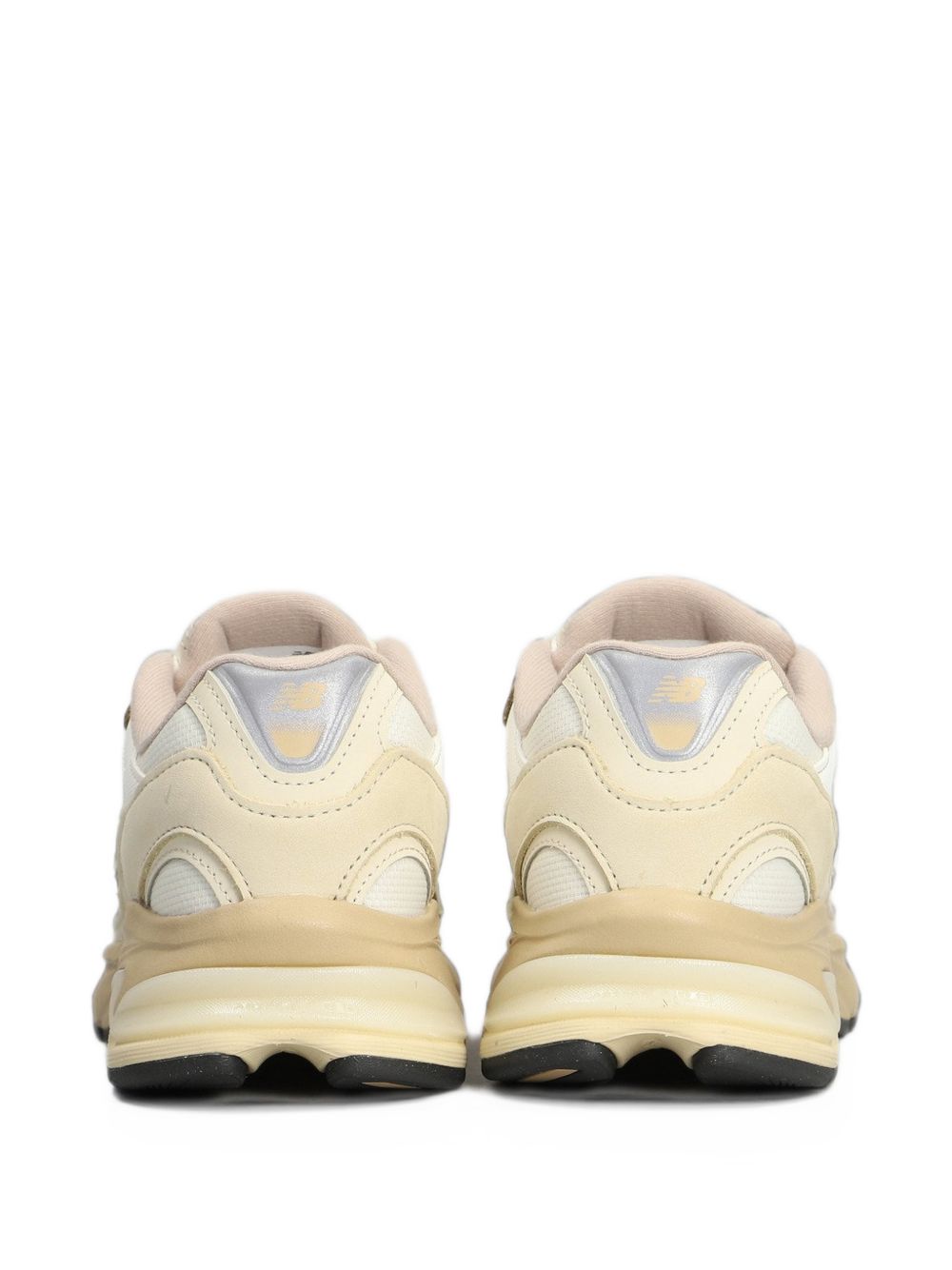 NEW BALANCE 2010