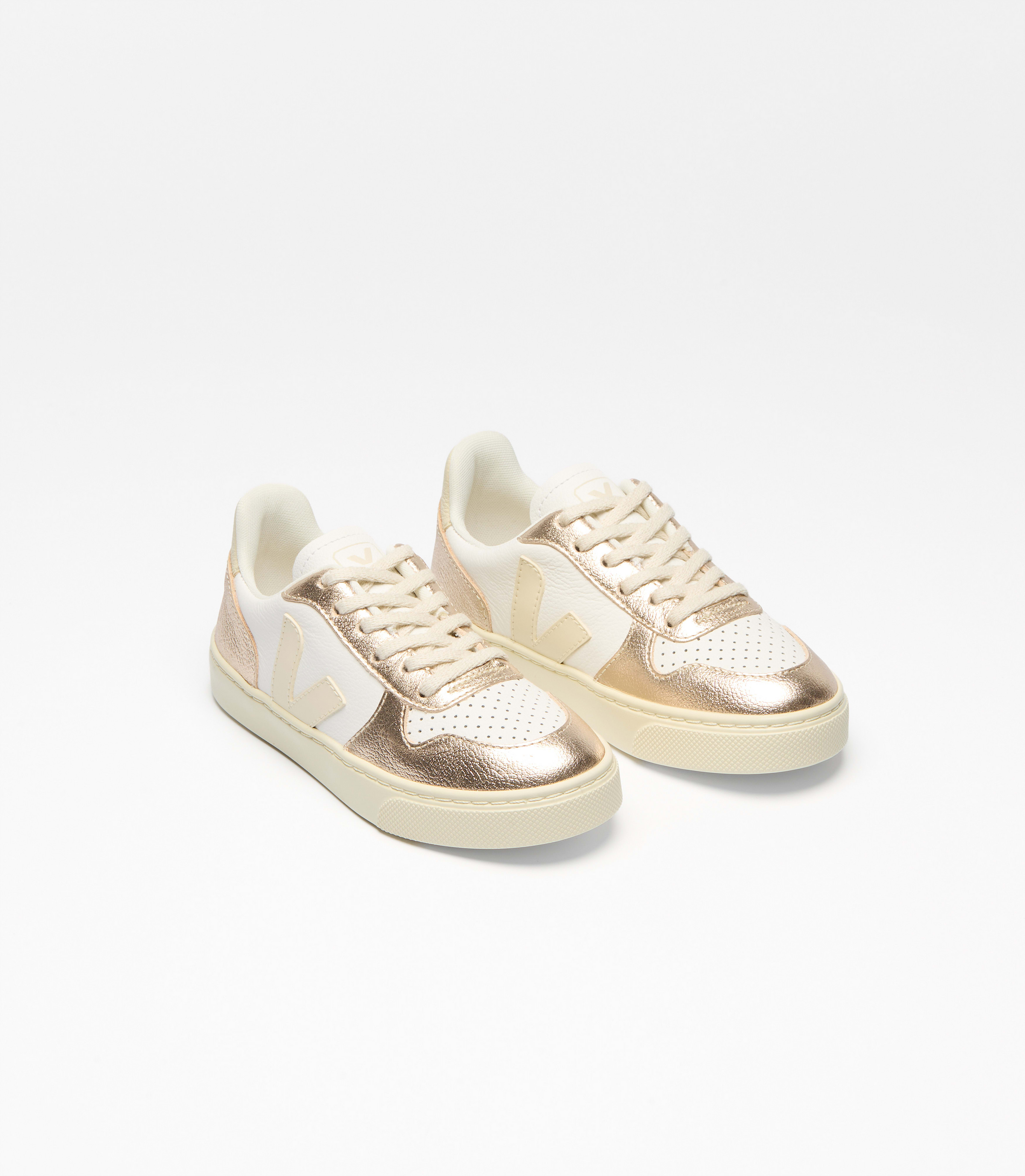 VEJA SMALL V-10 LACES