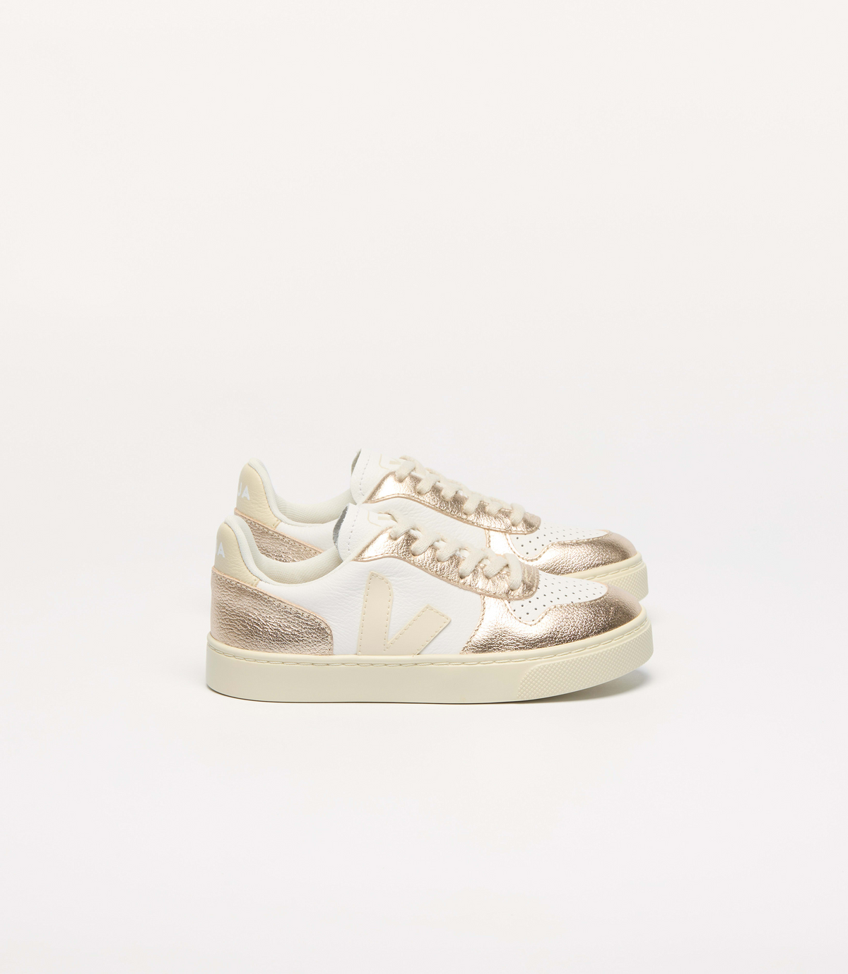 VEJA SMALL V-10 LACES