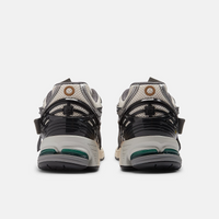 NEW BALANCE 1906