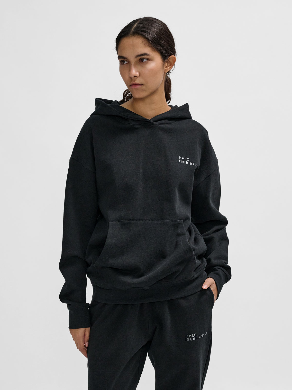 HALO ESSENTAL HOODIE