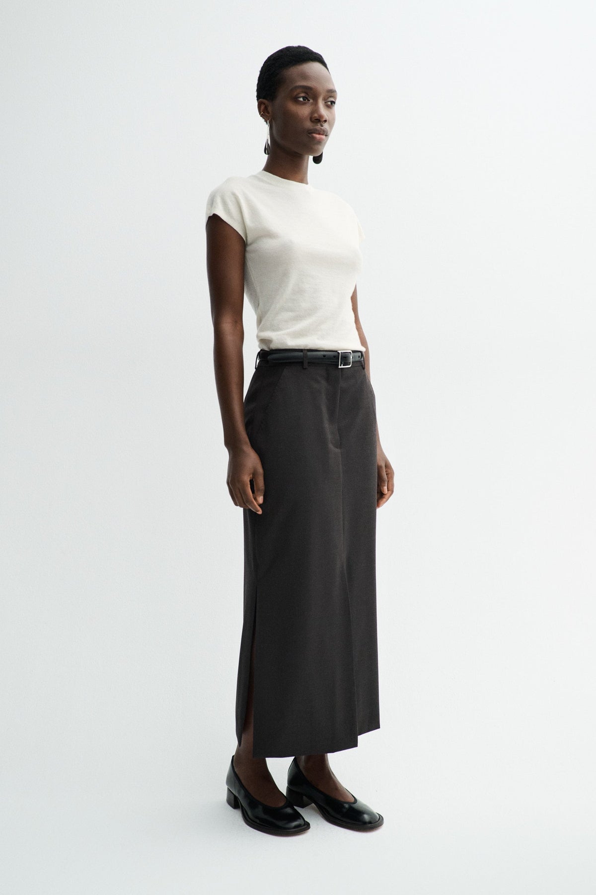 MKDT STUDIO NUNA LIGHT WEIGHT WOOL