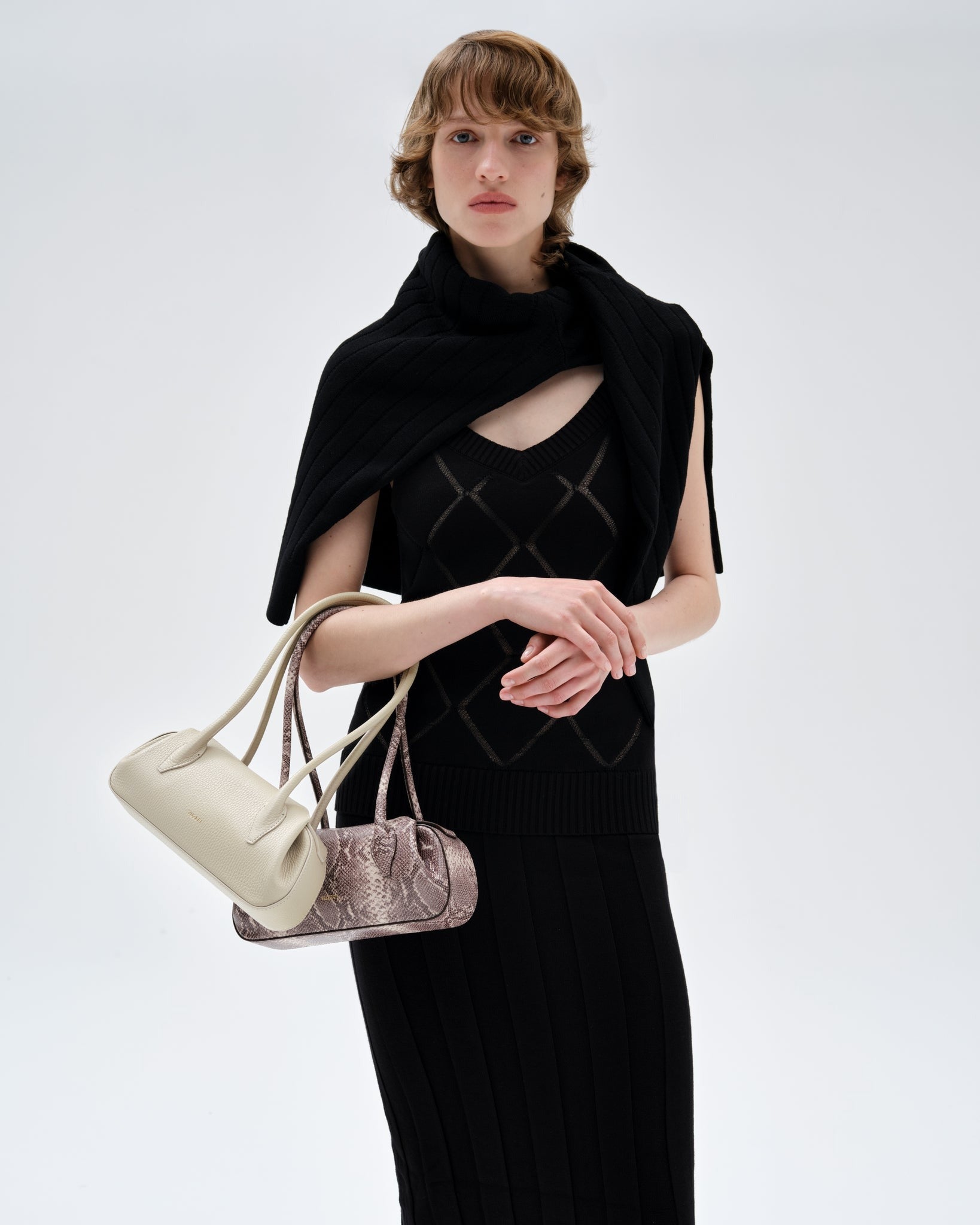YUZEFI OYSTER SHOULDER BAG MINI