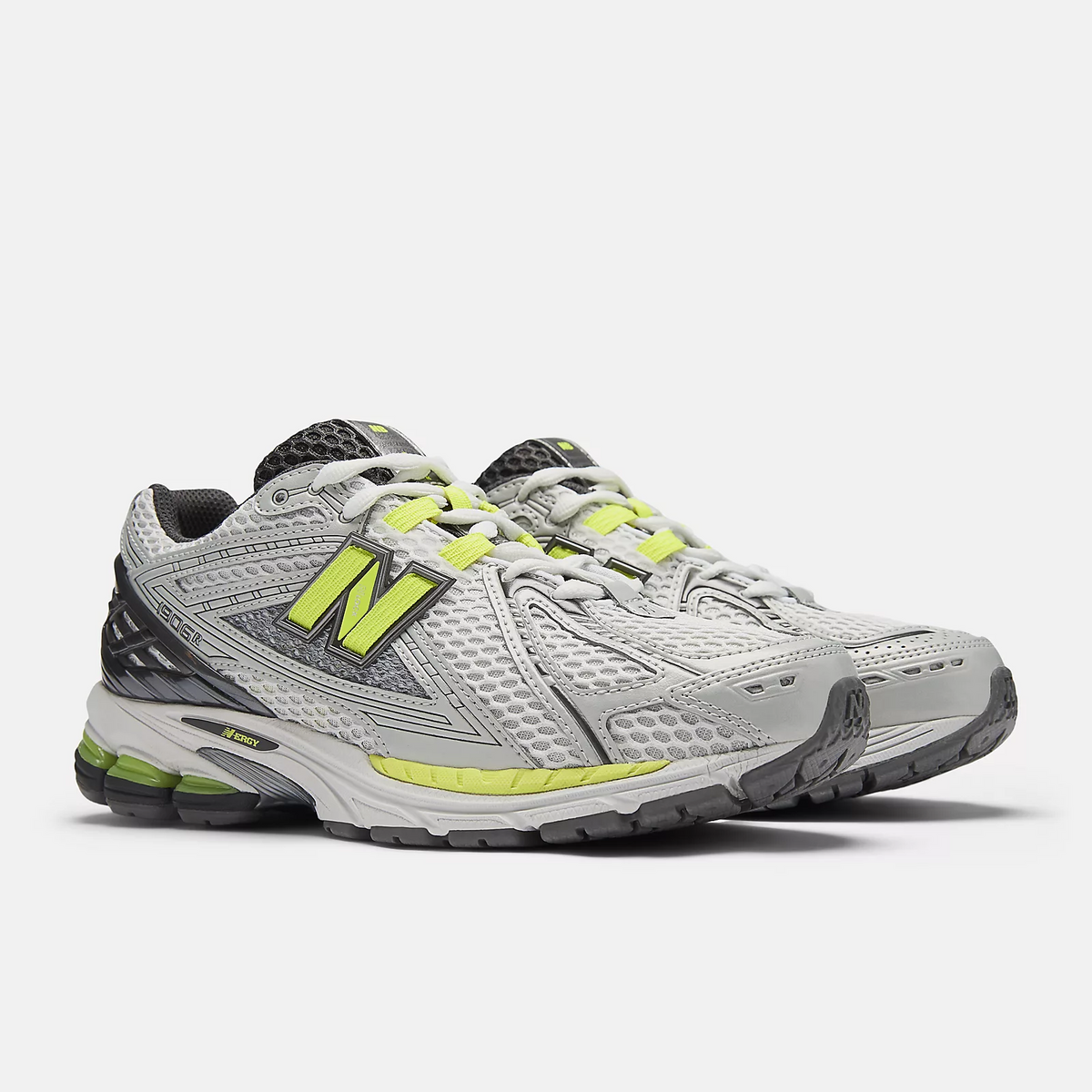 NEW BALANCE 1906R
