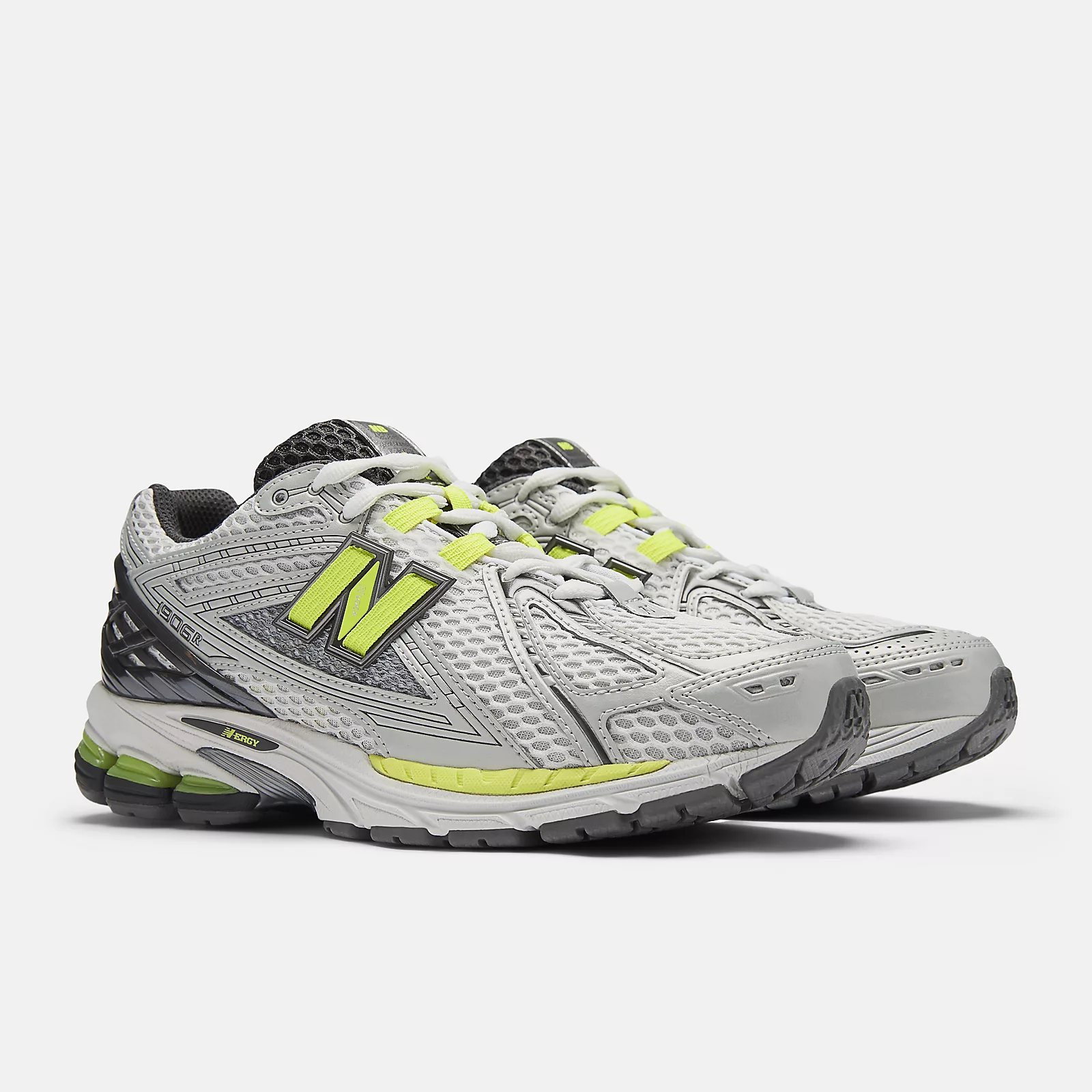 NEW BALANCE 1906R