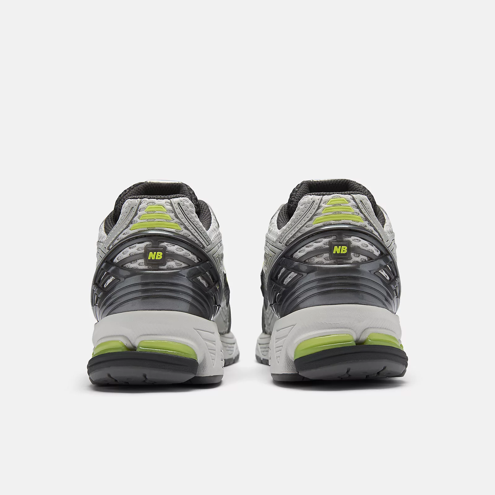 NEW BALANCE 1906R