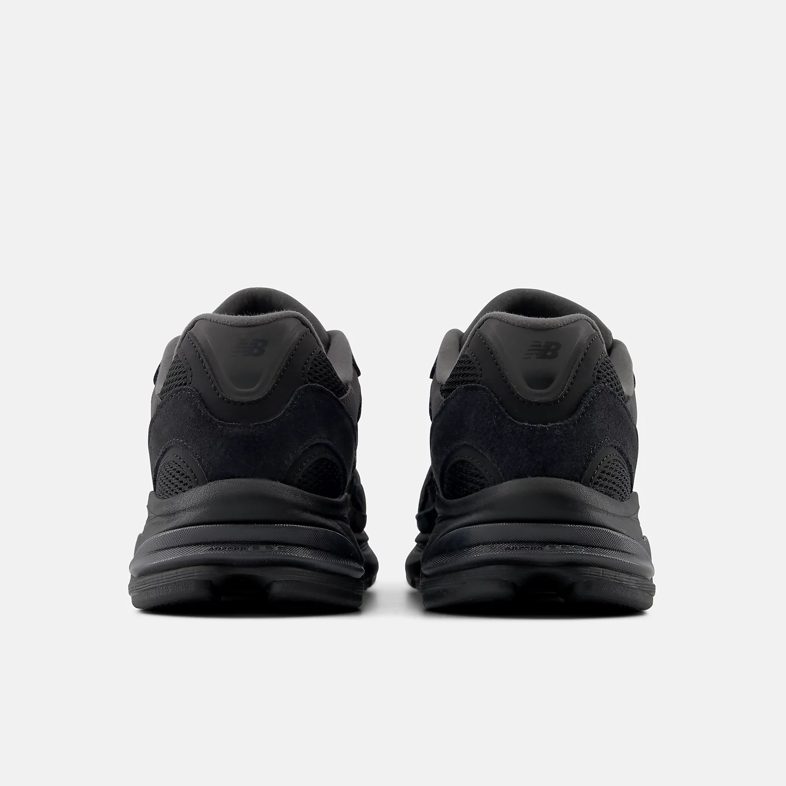 NEW BALANCE 2010