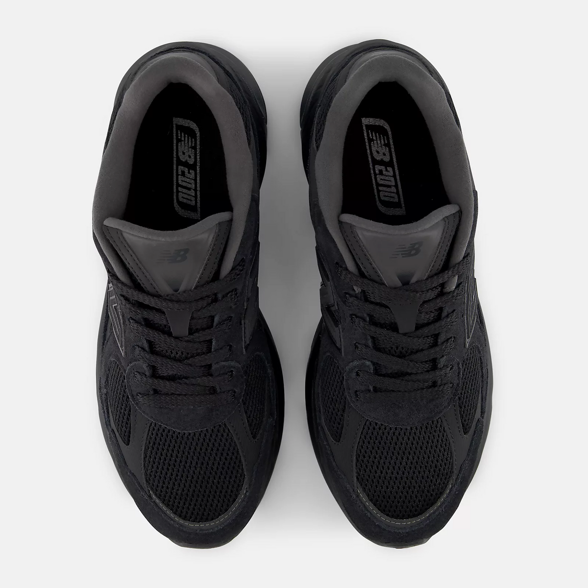 NEW BALANCE 2010