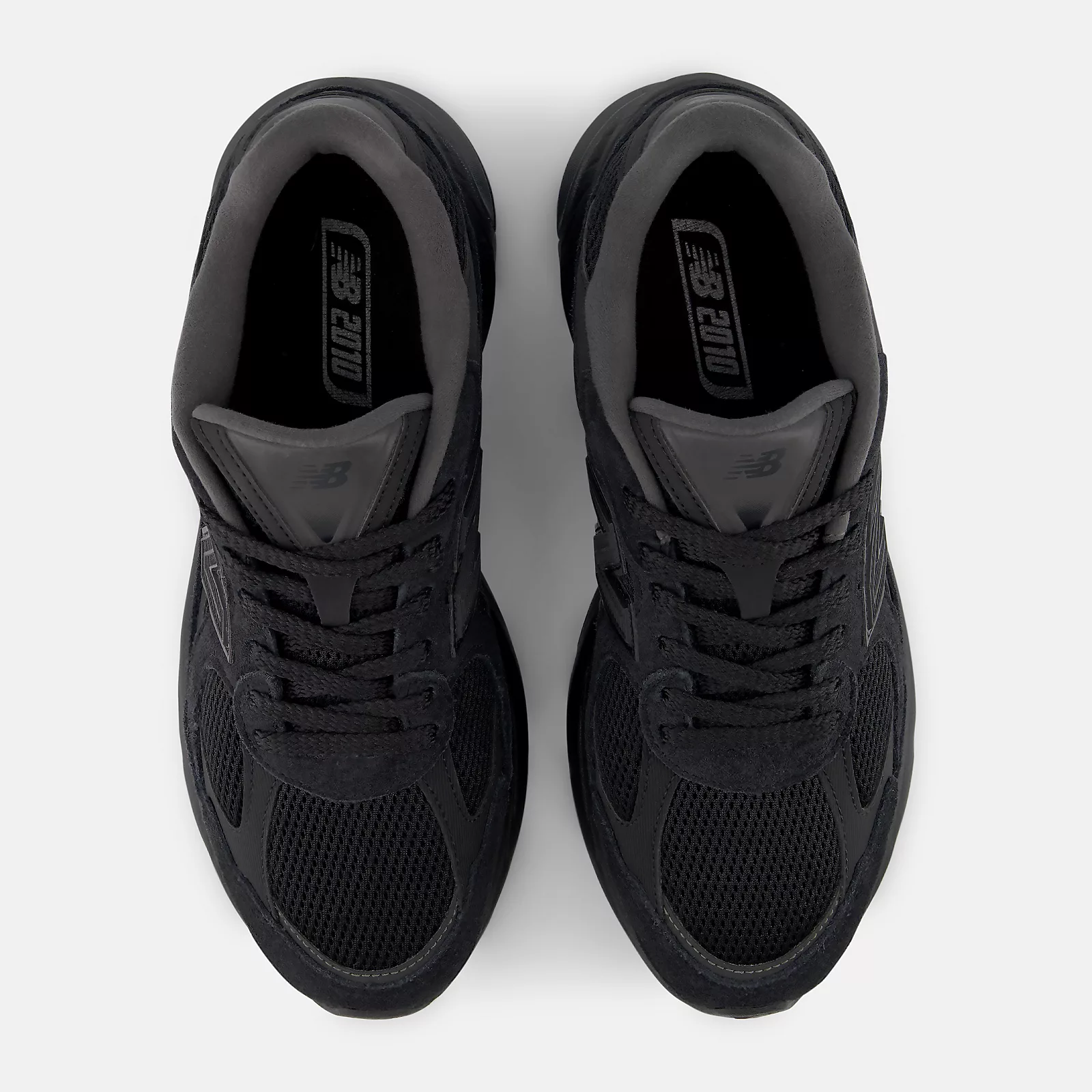 NEW BALANCE 2010