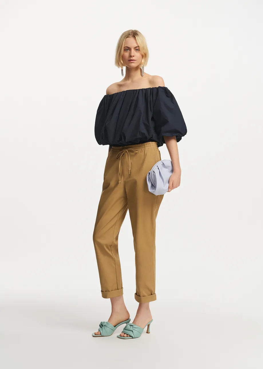 ESSENTIEL ANTWERP FOMO