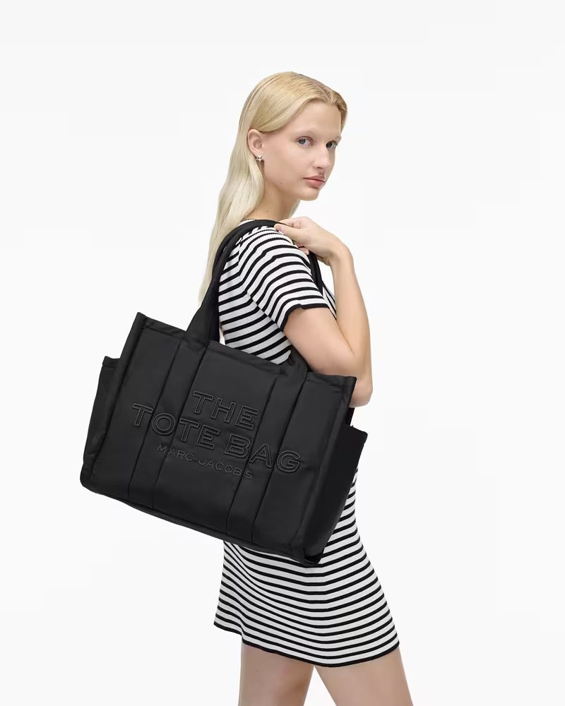 MARC JACOBS THE PUFFY NYLON LARGE