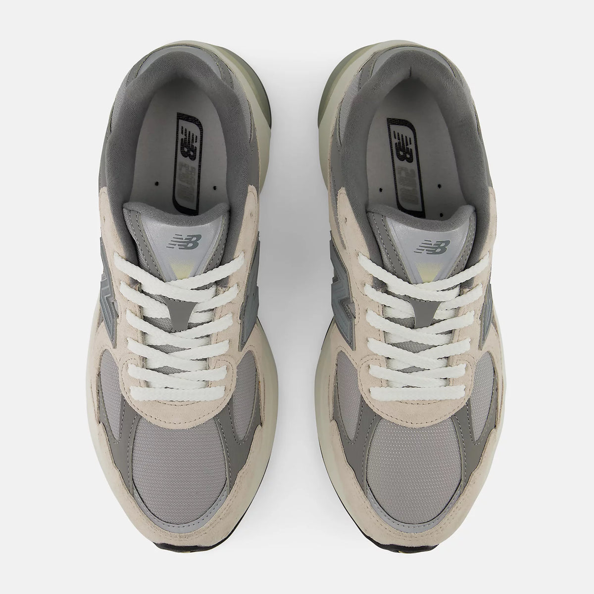 NEW BALANCE 2010