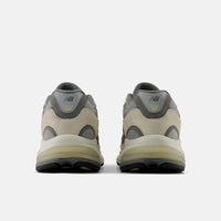 NEW BALANCE 2010