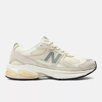 NEW BALANCE 2010