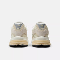 NEW BALANCE 2010